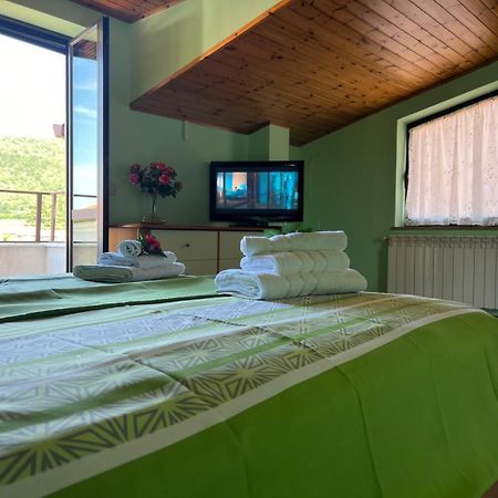 Apartma Mimi Dekani Exteriér fotografie